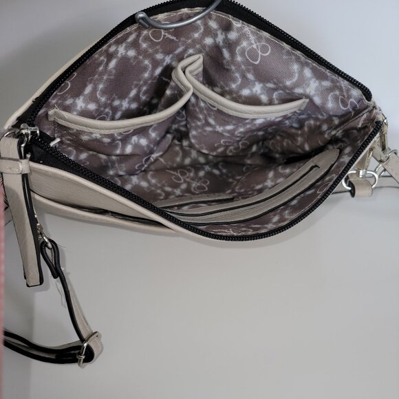 Purse/Bag - Crossbody and Wrist Strap - Picture 4 of 5